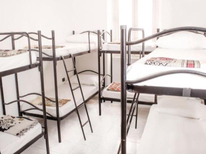 Hostel Melting Pot Rzym Zewnętrze zdjęcie